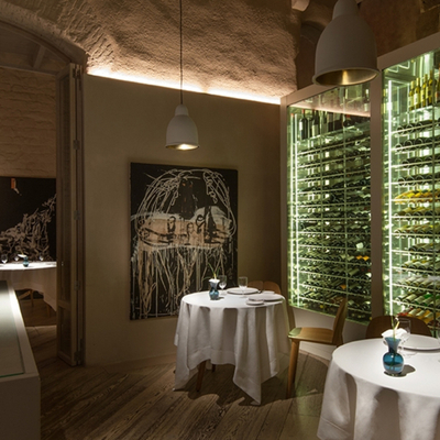 Wine bar and tables at the Mercer Restaurant Barcelona